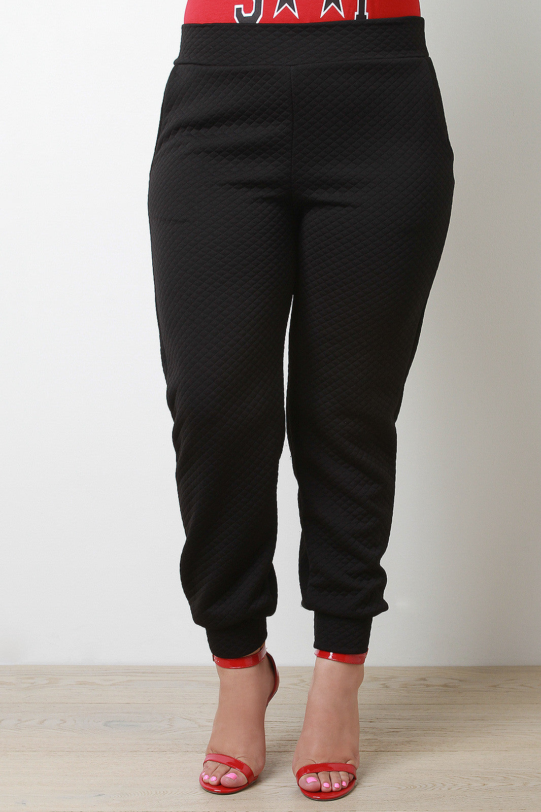 Embossed Quilted Pattern Jogger Pants