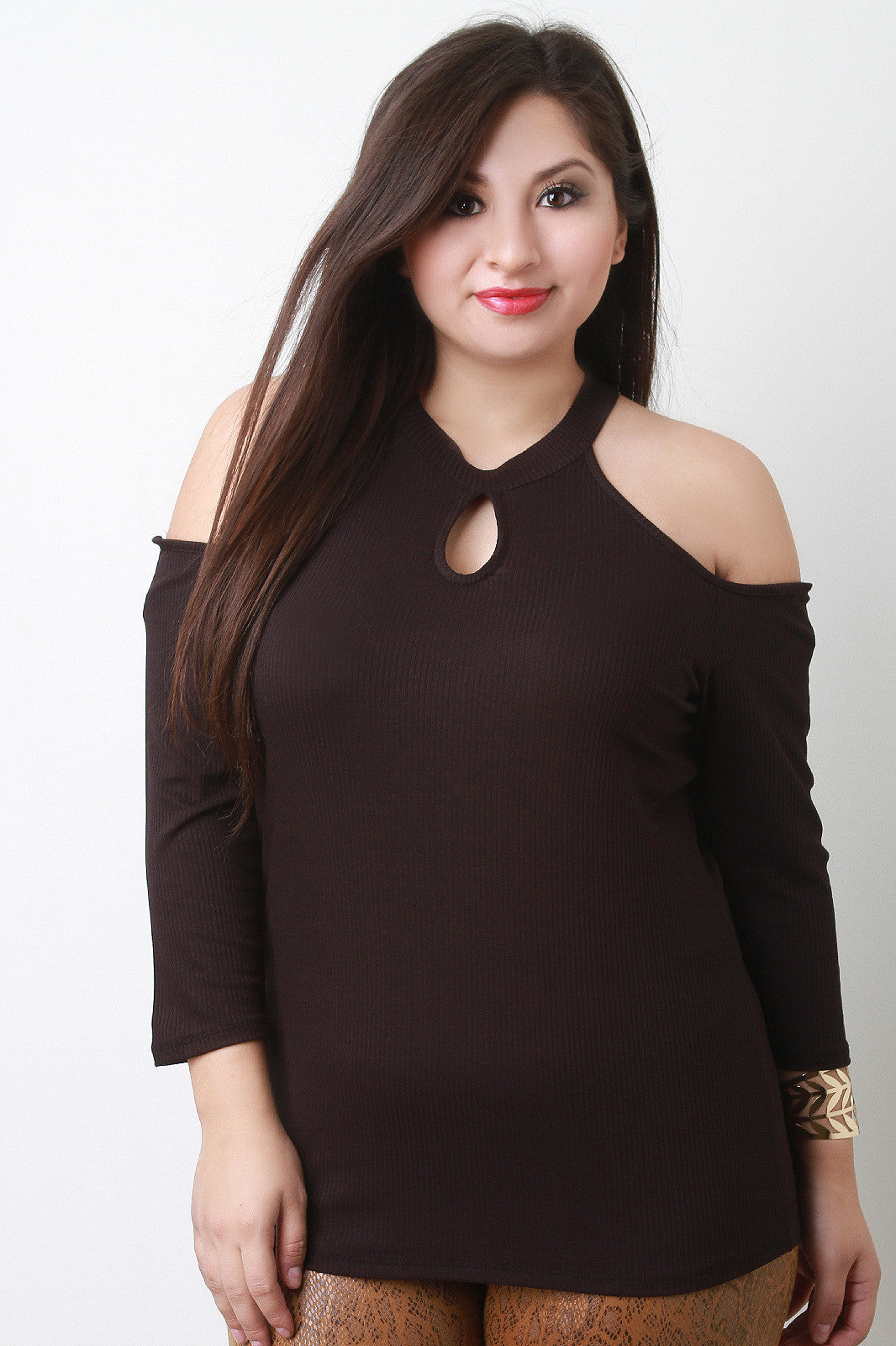 Ribbed Cold Shoulder Keyhole Top